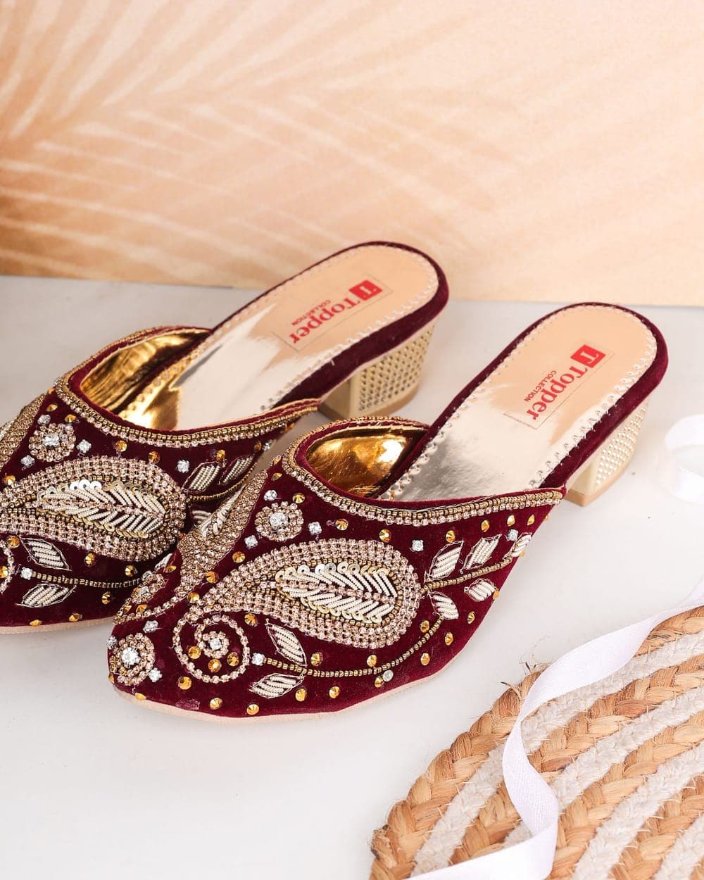 Embroidered Punjabi juttis